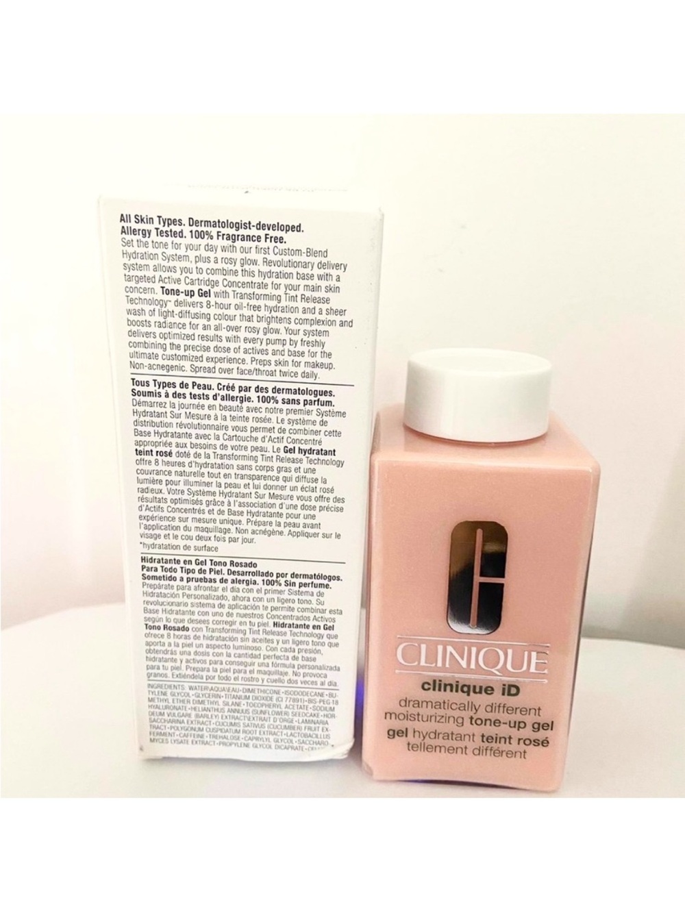 Clinique iD Dramatically
Different Moisturizing Tone-up Gel - Picture 2 of 4